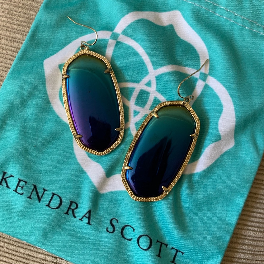 RARE Black Iridescent Kendra Scott Danielle